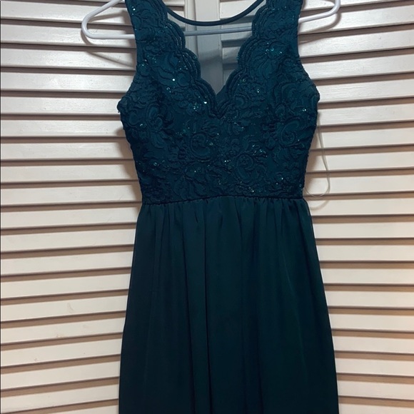 Dress - Picture 1 of 4